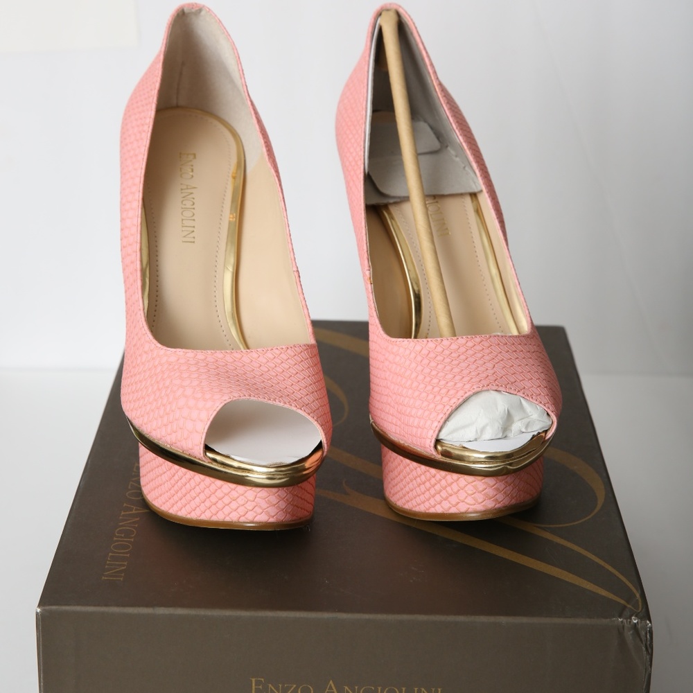 Enzo Angiolini Loveutoo
